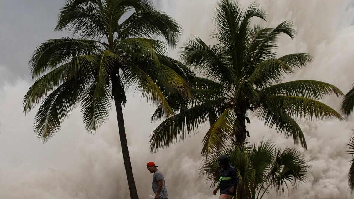 El “catastrófico” huracán Beryl, elevado a categoría 5, deja al menos siete muertos