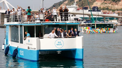 El nuevo bus náutico revoluciona la manera de desplazarse por el Port de Barcelona