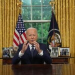 InternacionalCategorias.-EEUU.- Biden anuncia un nuevo perdón de deuda estudiantil a 35.000 trabajadores del sector público en EEUU