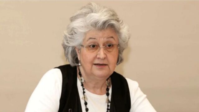 Teresa Freixes