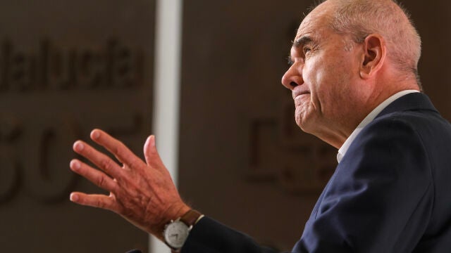 El retorno de Manuel Chaves tras el amparo del TC