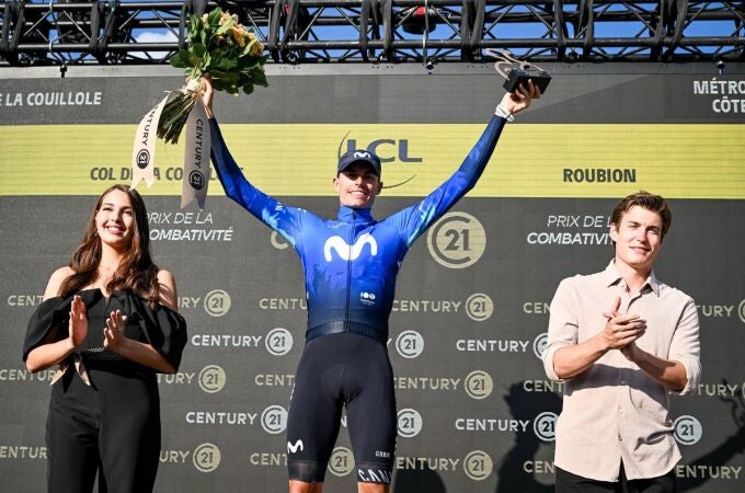 Enric Mas recibió el premio al corredor más combativo de la jornada en la penúltima etapa