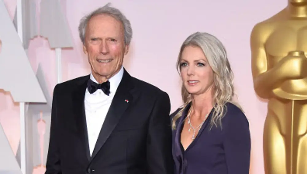Clint Eastwood y Christina Sandera