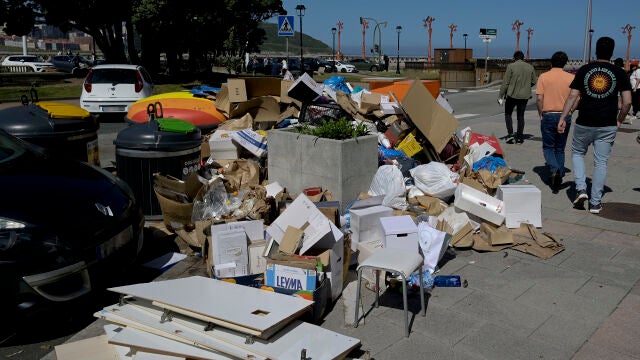 A Coruña entra en emergencia sanitaria y el miércoles tendrá una nueva recogida de basura