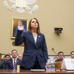 La directora del Servicio Secreto, Kimberly Cheatle, testifica en el Capitolio de Washington