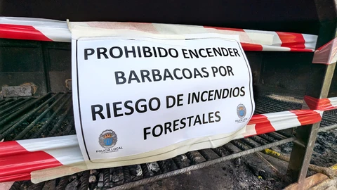 La Policía Local de Ciudad Rodrigo precinta una barbacoa ante el riesgo de incendios forestales