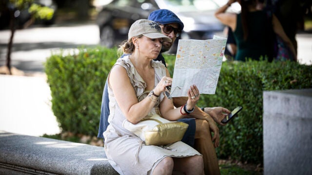 Turistas Calor Verano Arte Cultura Museos Parques Madrid © Enrique Cidoncha