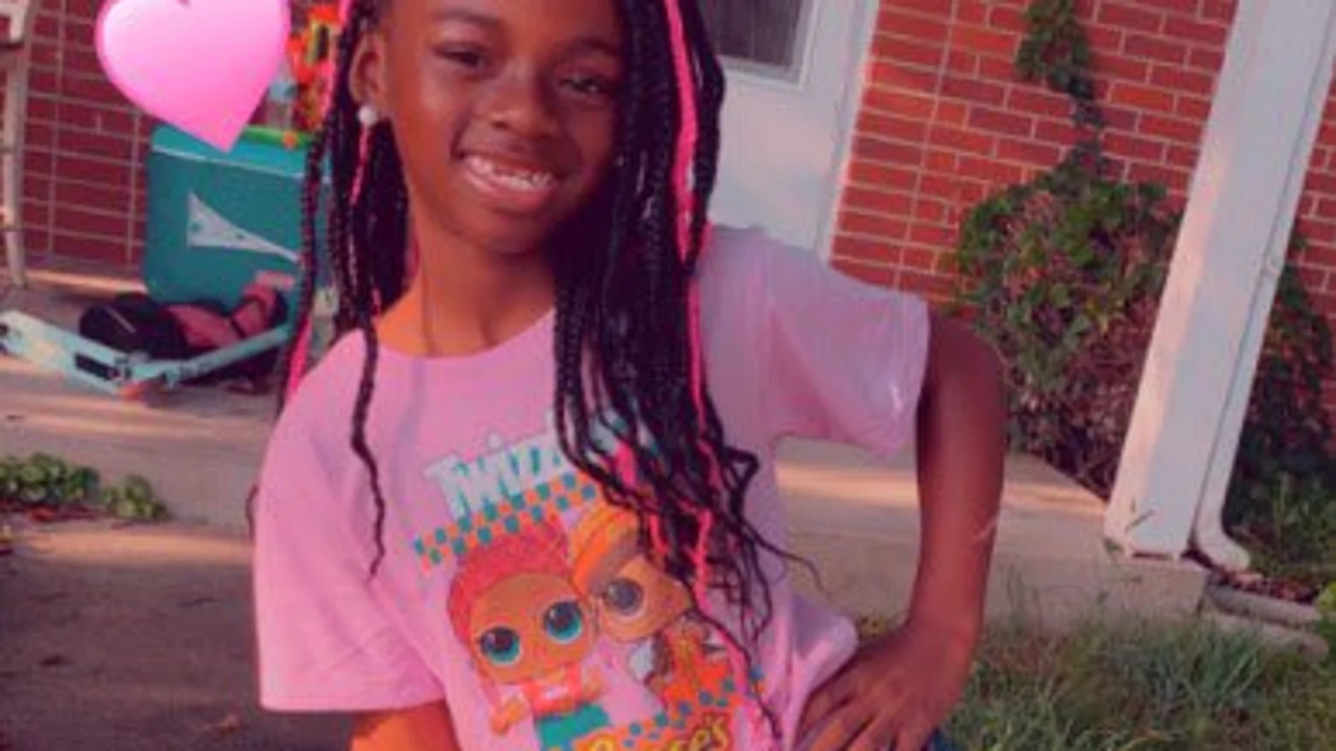 Una niña de 12 años mata a su prima de 8 en Estados Unidos tras discutir por un móvil