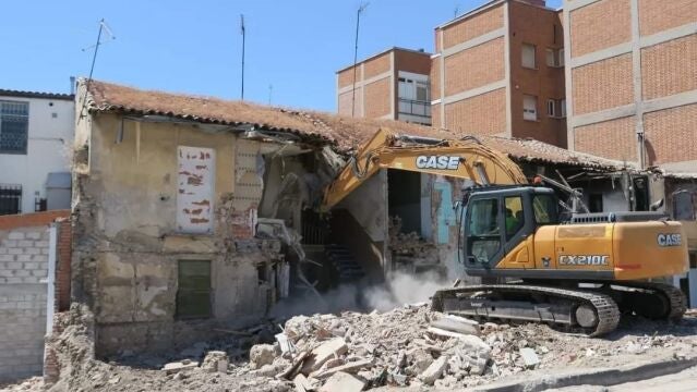 Edificio derruido en Getafe para construir la Plaza Mayor porticada