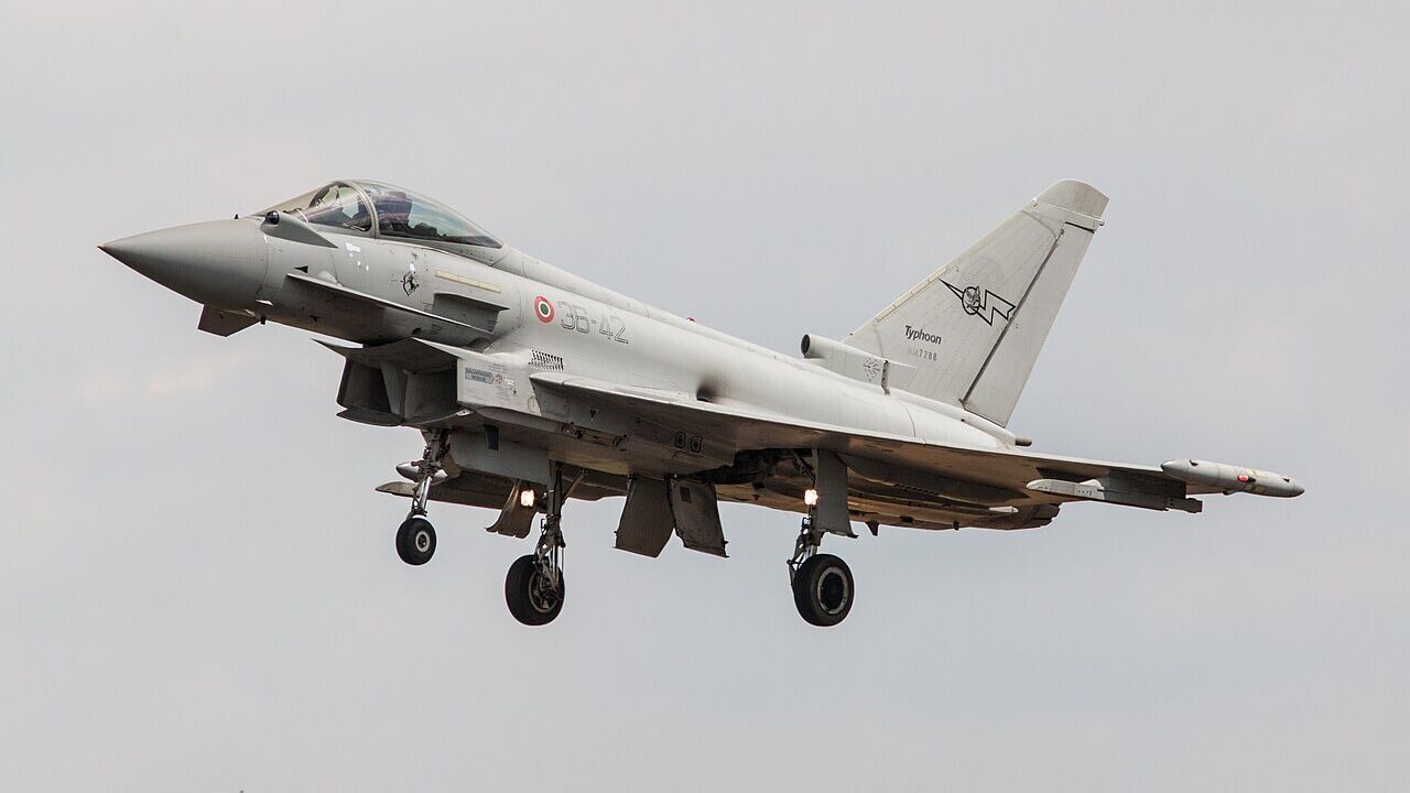 イタリア戦闘機がオーストラリアで軍事演習中に墜落