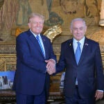 Trump se reúne con Netanyahu en su residencia de Mar-a-Lago