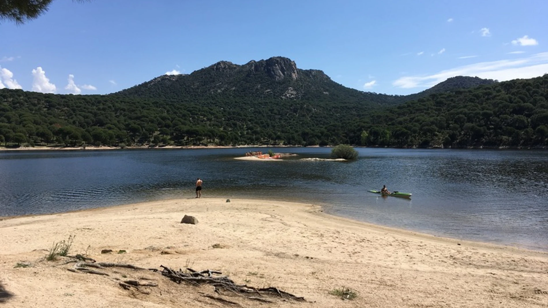 Playa de la Virgen de la Nueva, en San Martín de Valdeiglesias