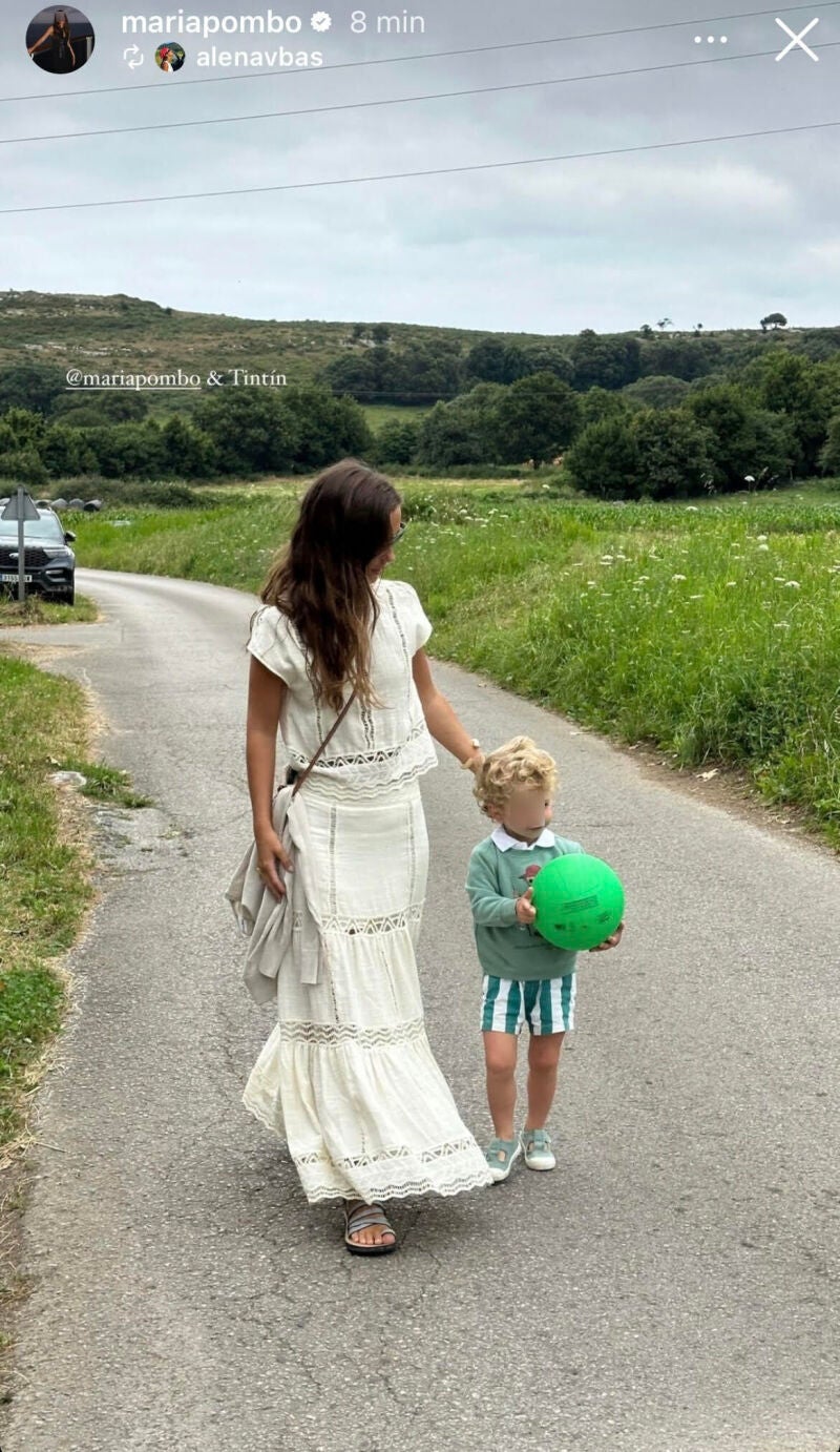 El look de María Pombo en Cantabria. 