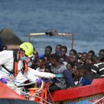 AMP2.- Llegan tres cayucos a El Hierro y Tenerife con 190 migrantes