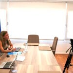 El consejero de Hacienda, Luis Alberto Marín, y la directora del Icref, Ana María López, durante la reunión del consejo de administración del Instituto de Crédito y Finanzas de la Región de Murcia