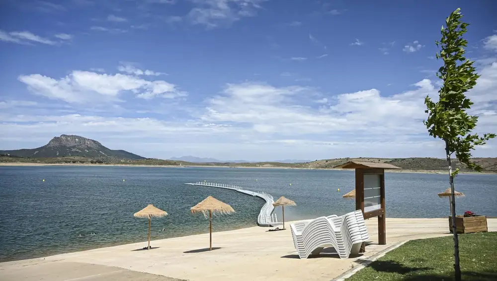 Las 9 playas de agua dulce que compiten con el Mediterráneo