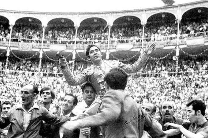 Murió, a los 83 años, el histórico matador de toros Paco Camino