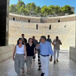 El conseller ha visitado el Teatro romano de Sagunto