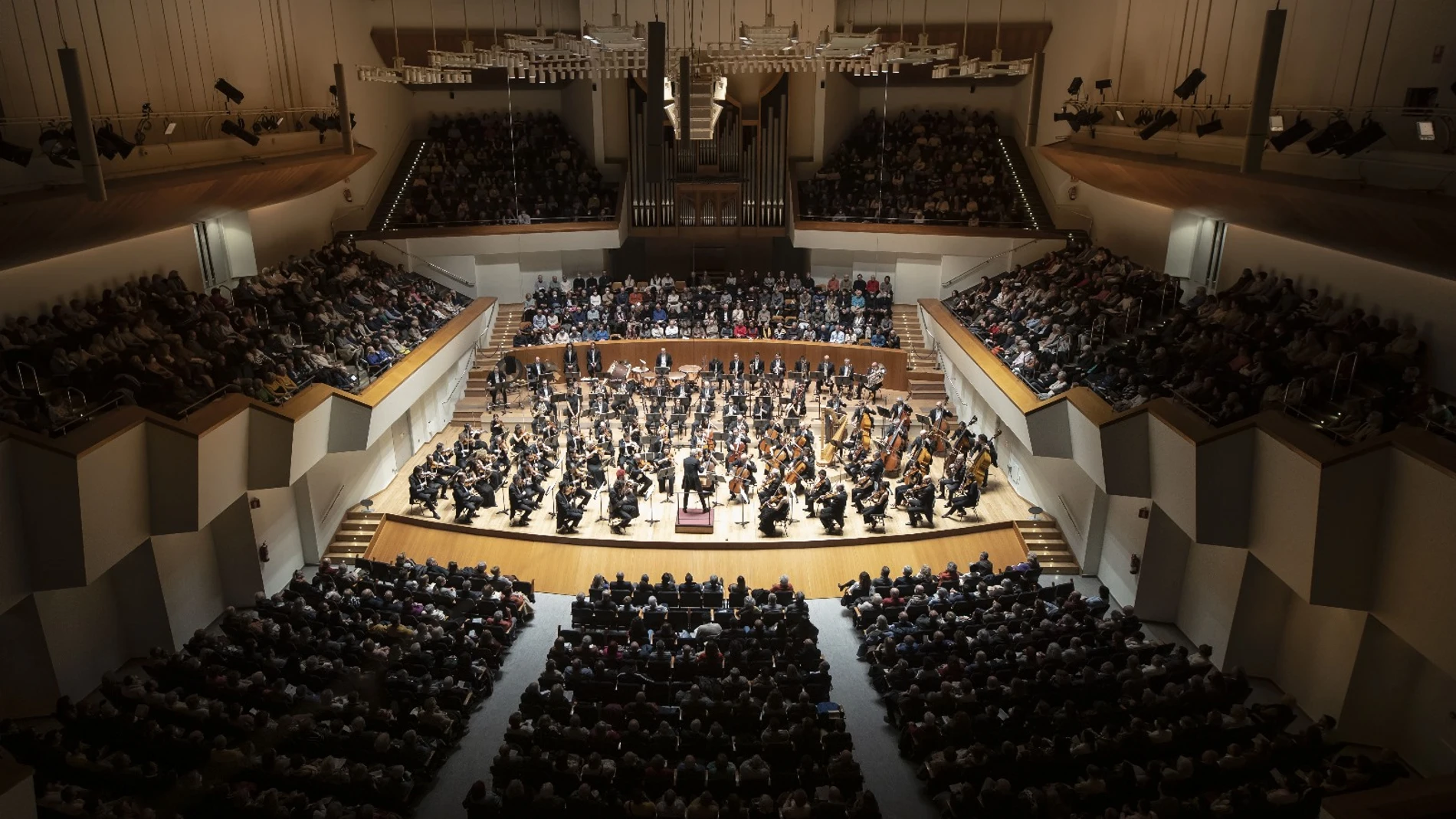 El Palau de la Música se recupera tras el cierre y multiplica por cuatro el público