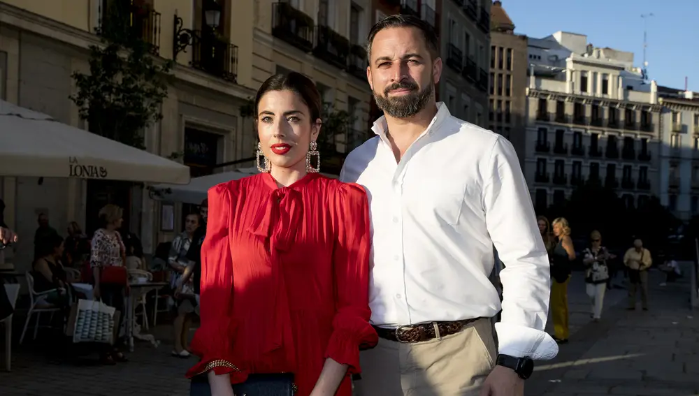 Lidia Bedman y Santiago Abascal