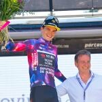Sepp Kuss se corona en las Lagunas de Neila