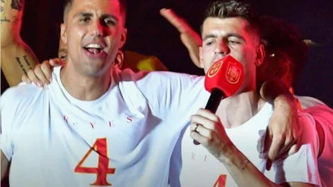 La UEFA sanciona con un partido a Morata y a Rodri por gritar "Gibraltar español"
