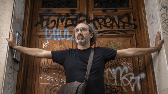 Joaquín Campos acaba de publicar "Avenida"