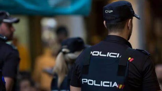 El sindicato Jupol de la Policía Nacional: "El Gobierno de Sánchez solo reconoce a los Mossos, que han hecho una actuación lamentable con Puigdemont