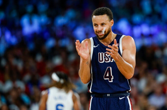 Curry también fue decisivo en la final ante Francia