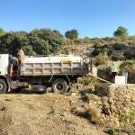 Los camiones cisterna llevarán el agua a las explotaciones ganaderas de la Comunitat