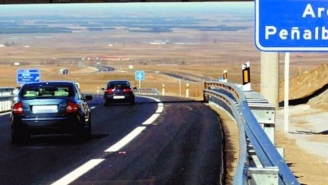 El Gobierno incluye en la campaña extraordinaria el arreglo del firme de 27 kilómetros de la A-6 a su paso por Ávila