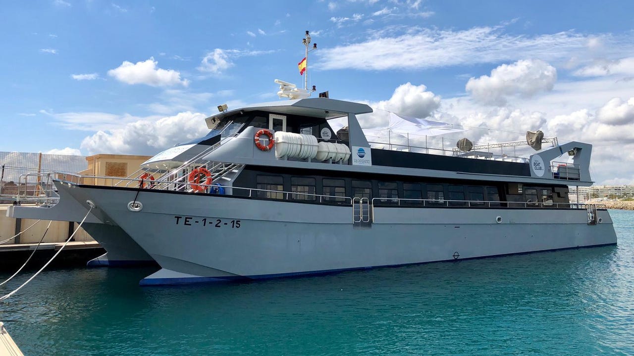 Tragedia en Alicante: una mujer muere tras caer de un barco y ser alcanzada por la hélice