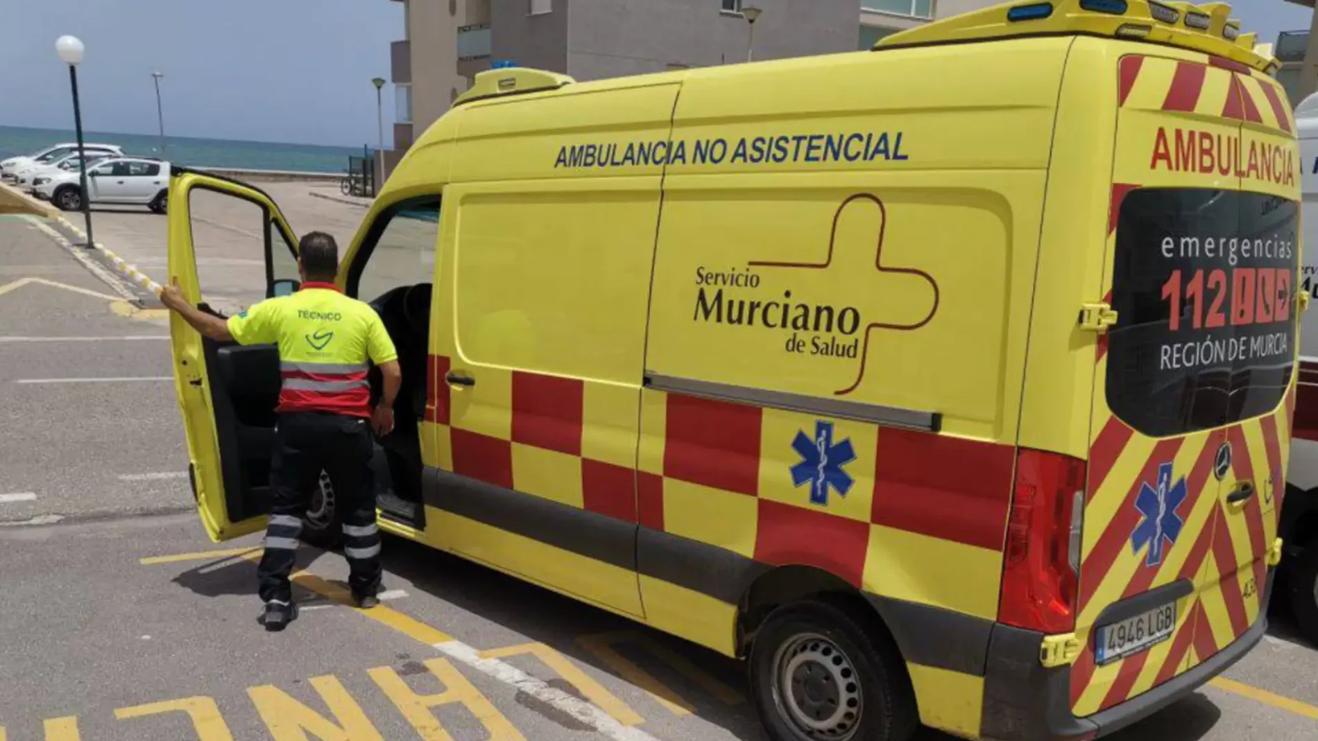 Imagen de archivo de una ambulancia del 112 de la Región de Murcia