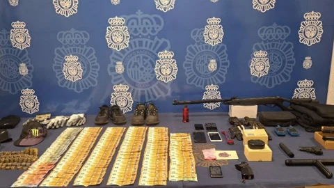 Roban en Málaga un tráiler con mercancía libre de impuestos después del asalto a un transportista