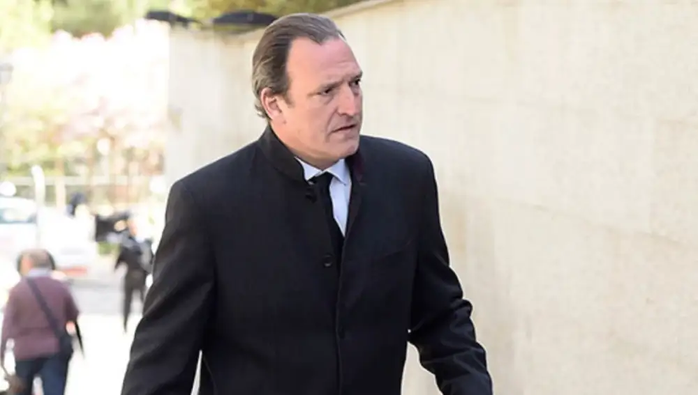 Juan Gómez- Acebo
