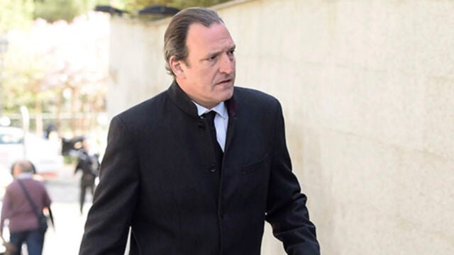 Juan Gómez- Acebo