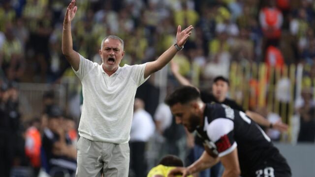 Mourinho se la juega con el Fenerbahce: "Nunca dijeron que jugar la Champions fuera una necesidad". 