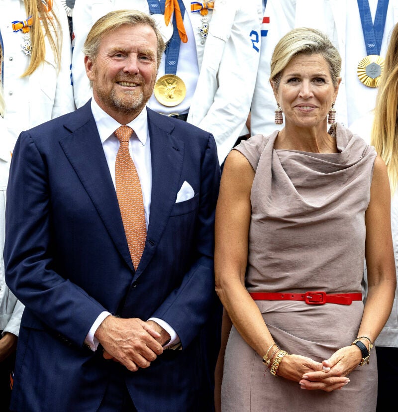 Los reyes de Holanda en el recibimiento de los medallistas olímpicos. 