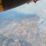 Refuerzan medios para que el fuego de Almuñécar no alcance terrenos protegidos en término de Nerja