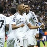 Mbappé celebra su primer gol con el Real Madrid