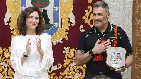 El look de Isabel Díaz Ayuso a su vuelta de vacaciones.