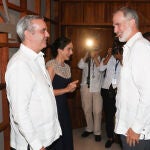 Felipe VI se reúne con Abinader antes de la investidura