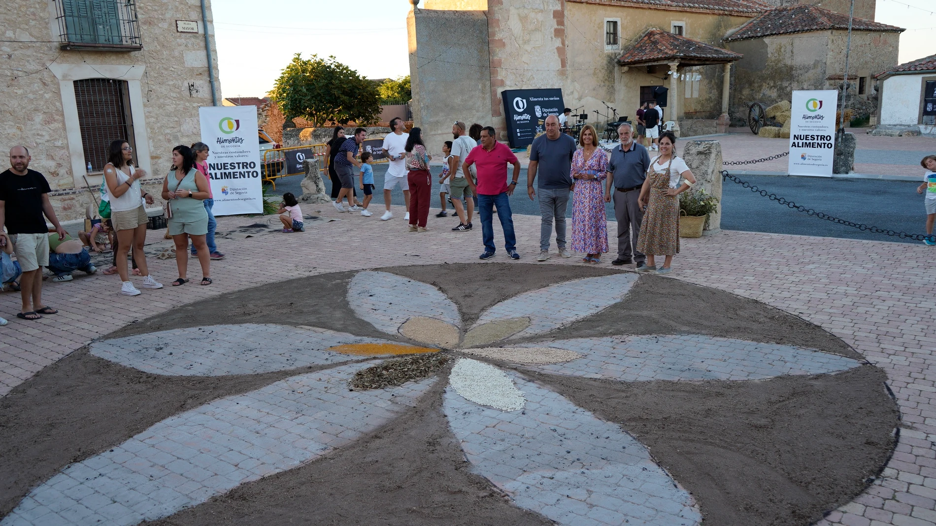 Caravana de Alimentos en Arahuetes