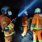 VÍDEO: Muere una persona en el incendio de una vivienda en Vilamarxant (Valencia)