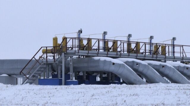The gas pumping station at Sudzhe, Russia.