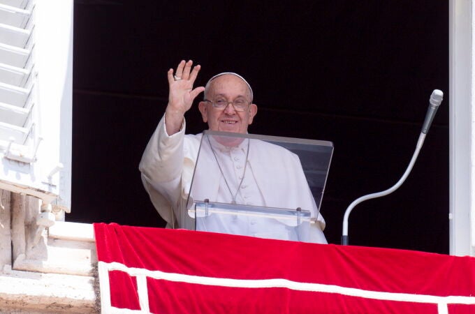 Pope Francis leads Angelus Prayer