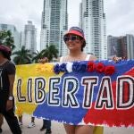 Manifestación en apoyo de la oposición venezolana en Miami