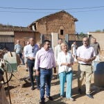 Leticia García visita las obras de rehabilitación que se llevan a cabo en Villaferrueña (Zamora)