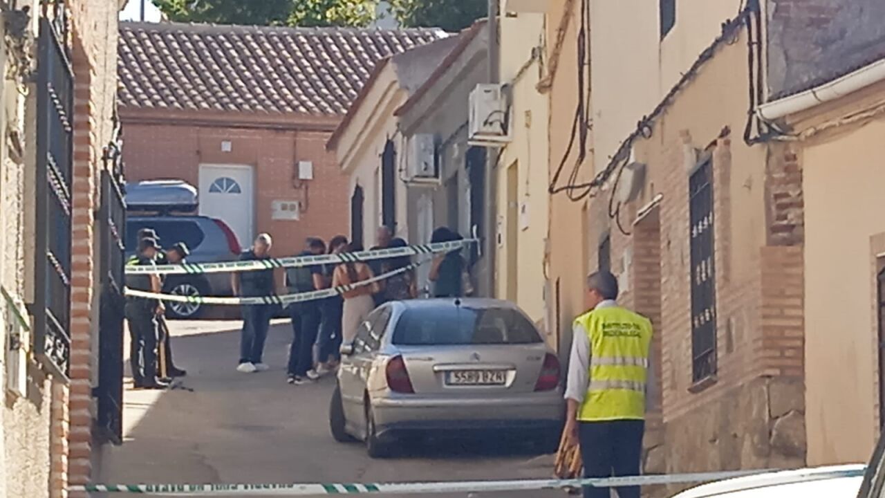 Una chica de 17 años muere tras recibir un disparo en la frente a manos ...
