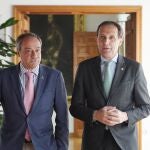 Conrado Íscar junto a Rafael Álvarez
